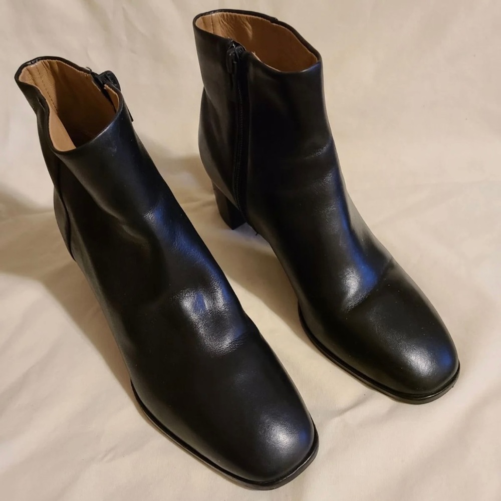 Via Spiga Black Vail Booties